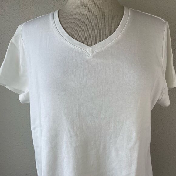Eddie Bauer White V-Neck Short Sleeve Shirt Size XL EUC - Picture 2 of 5